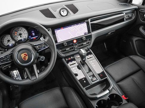 Certified 2025 Porsche Macan S AWD/4WD image 19