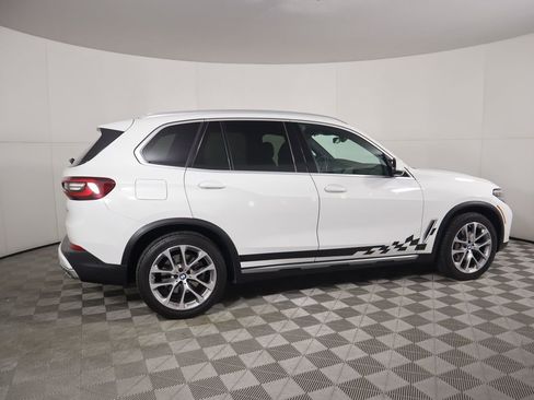 Used 2022 BMW X5 sDrive40i w/ Parking Assistance Package image 4