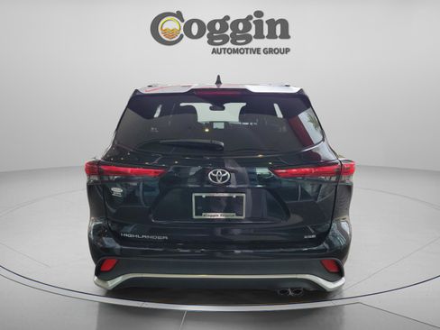 Certified 2023 Toyota Highlander XSE image 4