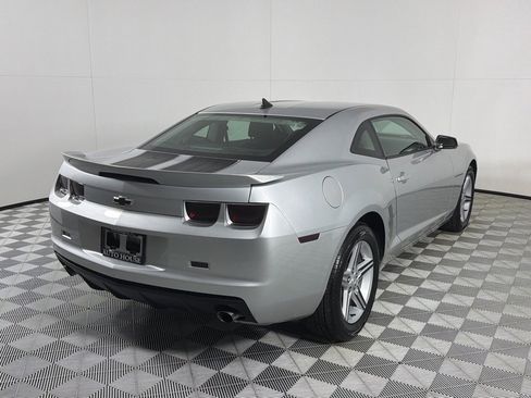 Used 2011 Chevrolet Camaro LT RWD image 5