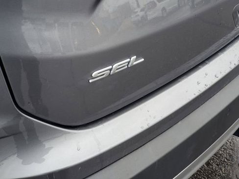 Used 2024 Ford Edge SEL w/ Convenience Package image 31