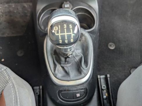 Used 2014 FIAT 500L Trekking w/ Popular Equipment Group image 34