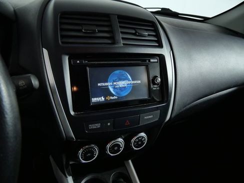 Used 2014 Mitsubishi Outlander Sport SE AWD/4WD image 18