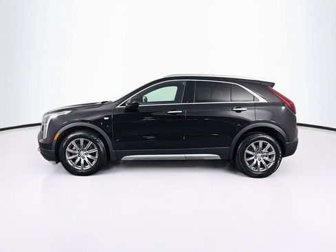 Used 2020 Cadillac XT4 Premium Luxury w/ Cold Weather Package AWD/4WD image 8
