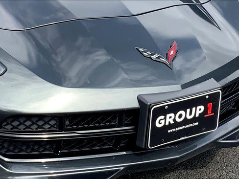 Used 2018 Chevrolet Corvette Stingray Coupe w/ Carbon Flash Badge Package image 25