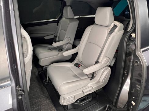 Used 2024 Honda Odyssey Touring image 14