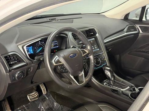Used 2014 Ford Fusion Titanium FWD image 16
