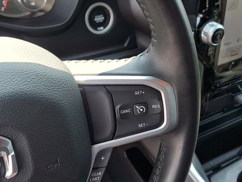 Used 2023 RAM 1500 Big Horn AWD/4WD image 23
