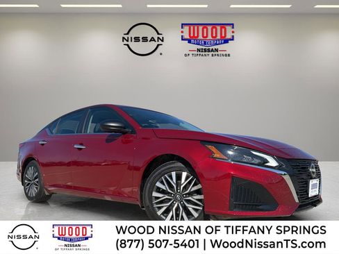 Certified 2024 Nissan Altima 2.5 SV FWD image 1
