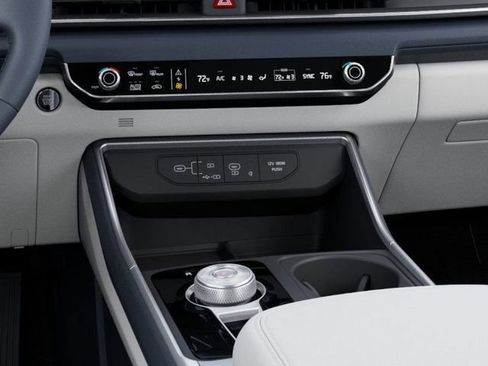 New 2026 Kia Carnival EX FWD image 23