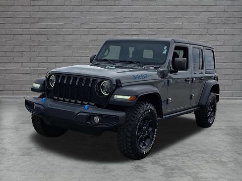 Used 2023 Jeep Wrangler Unlimited w/ Cold Weather Group AWD/4WD image 5