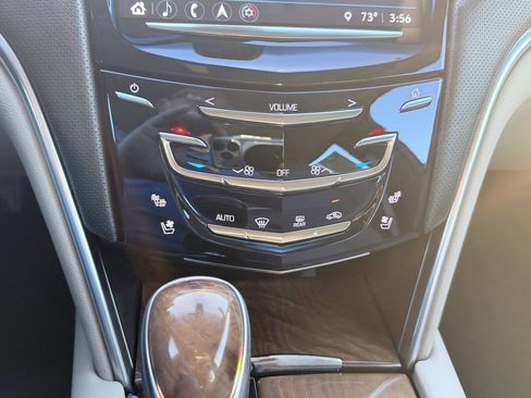 Used 2019 Cadillac XTS Luxury image 12