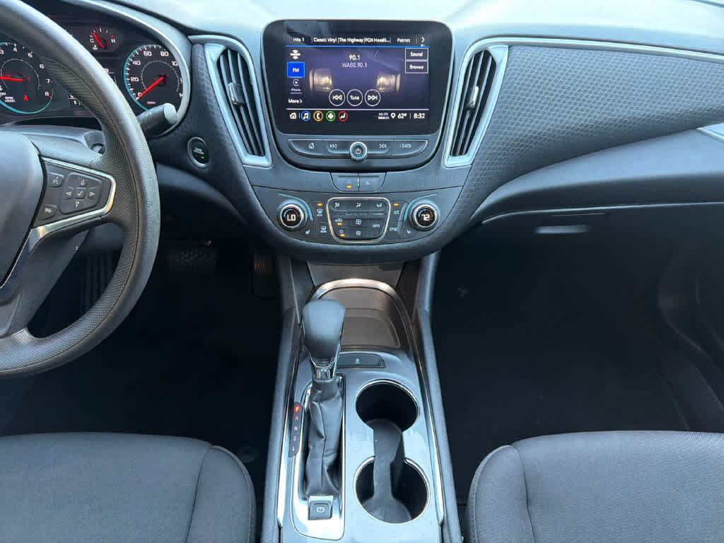 Used 2023 Chevrolet Malibu LT FWD image 30