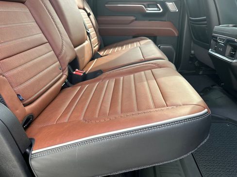 Used 2026 GMC Sierra 2500 Denali Ultimate image 16