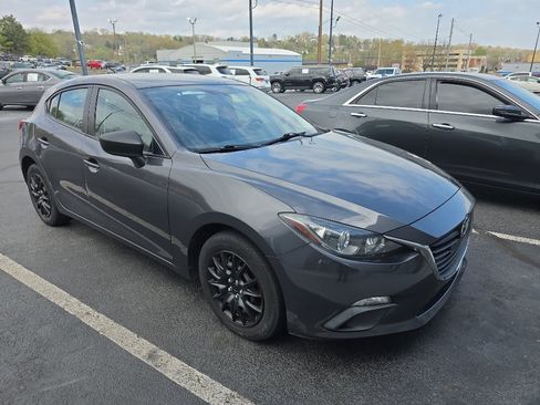 Used 2016 MAZDA MAZDA3 i Sport image 3