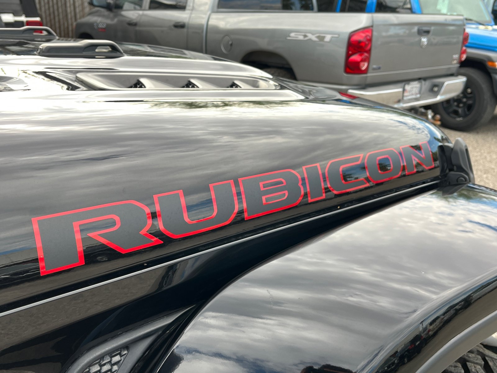 Used 2020 Jeep Gladiator Rubicon AWD/4WD image 32