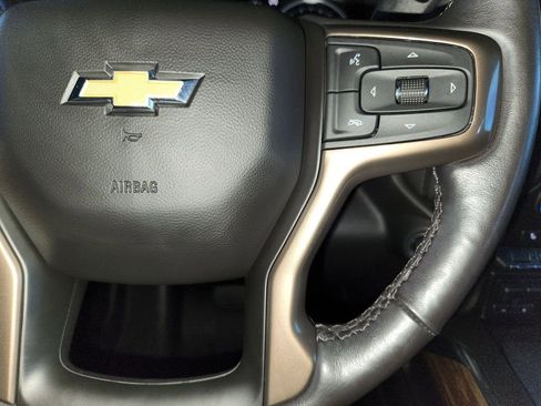 Used 2022 Chevrolet Silverado 1500 High Country w/ Technology Package image 27