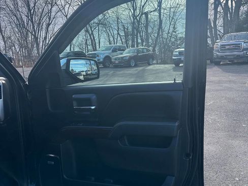 Used 2014 GMC Sierra 1500 SLT w/ SLT Crew Cab Value Package image 15