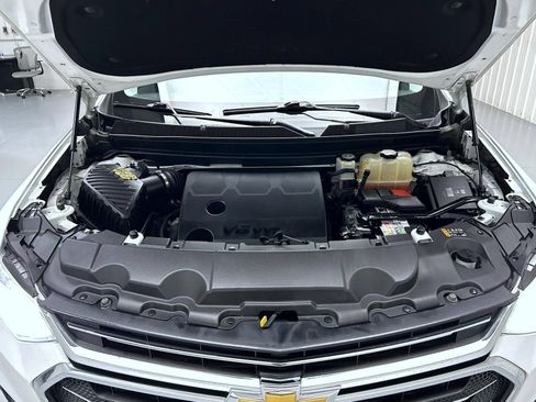Used 2019 Chevrolet Traverse LT w/ LT Premium Package AWD/4WD image 25