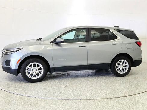 Used 2024 Chevrolet Equinox LT w/ LPO, Floor Liner Package AWD/4WD image 4