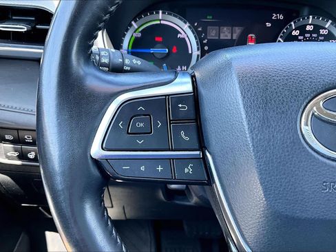 Certified 2020 Toyota Highlander Platinum AWD/4WD image 23
