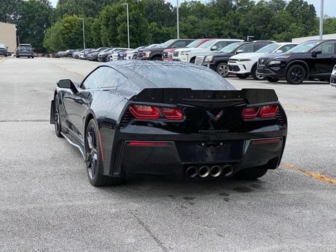 Used 2019 Chevrolet Corvette Stingray Coupe w/ Carbon Flash Badge Package RWD image 5