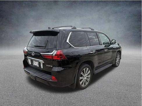 Used 2016 Lexus LX 570 4WD w/ Luxury Package image 5