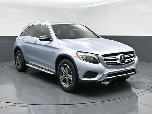 Used 2018 Mercedes-Benz GLC 350e 4MATIC image 1