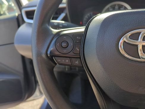 Used 2021 Toyota Corolla LE image 16