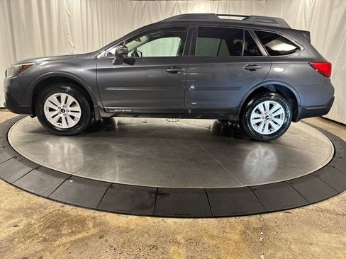 Used 2018 Subaru Outback 2.5i Premium image 6