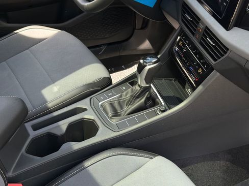 New 2026 Volkswagen Jetta SE FWD image 9