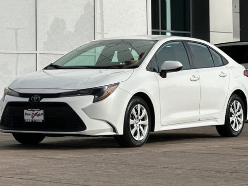 Certified 2024 Toyota Corolla LE image 10