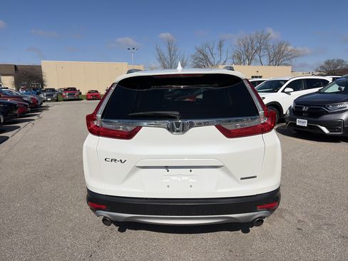 Used 2019 Honda CR-V Touring image 6