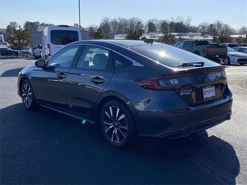 Used 2022 Honda Civic EX-L image 4