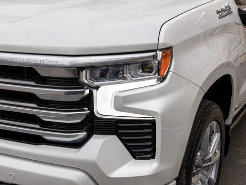 Used 2024 Chevrolet Silverado 1500 High Country w/ Technology Package image 33