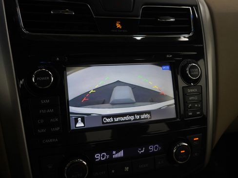 Used 2014 Nissan Altima 2.5 SV w/ Convenience Package image 20