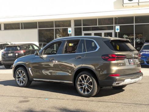New 2026 BMW X5 xDrive40i w/ Premium Package image 9