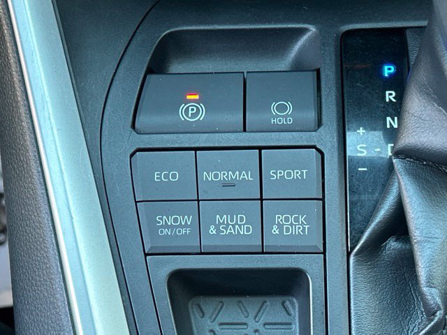 Used 2019 Toyota RAV4 XLE w/ All Weather Liner Package AWD/4WD image 46