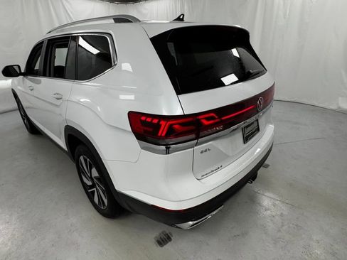 Used 2025 Volkswagen Atlas SEL AWD/4WD image 5