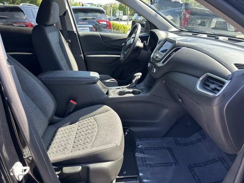 Used 2024 Chevrolet Equinox LT w/ LPO, Floor Liner Package FWD image 10