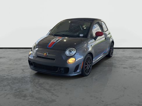 Used 2013 FIAT 500 Abarth w/ Beats Audio Pkg FWD image 4