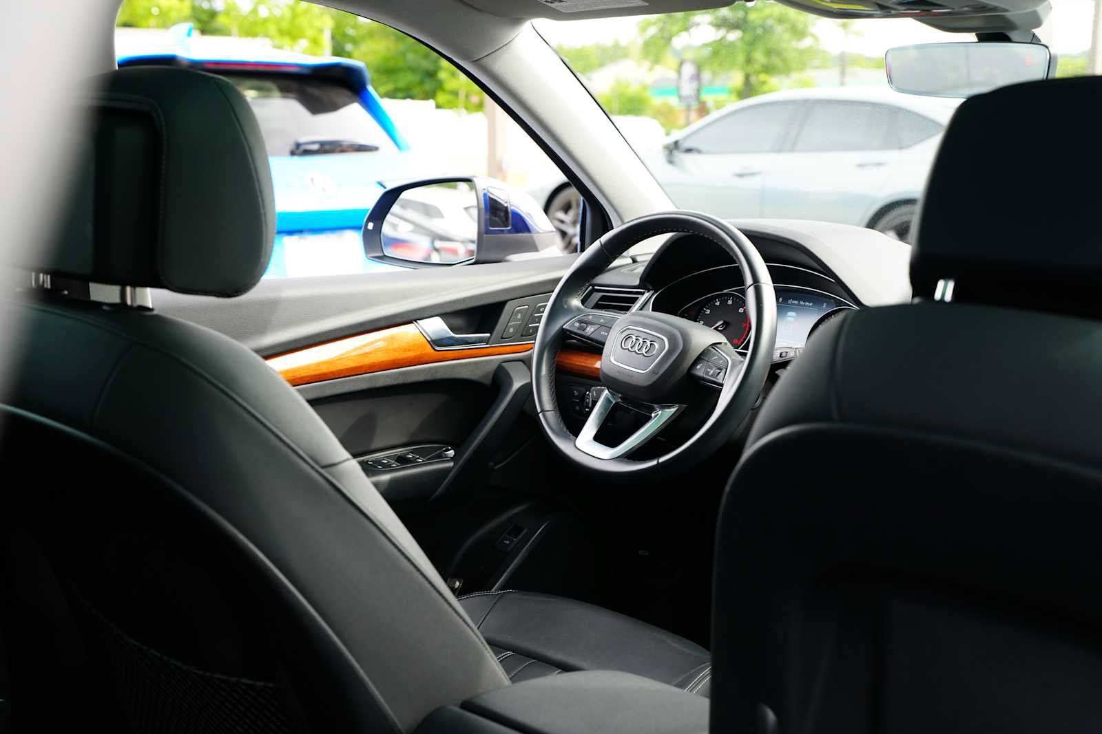 Used 2023 Audi Q5 2.0T Premium w/ Convenience Package AWD/4WD image 29