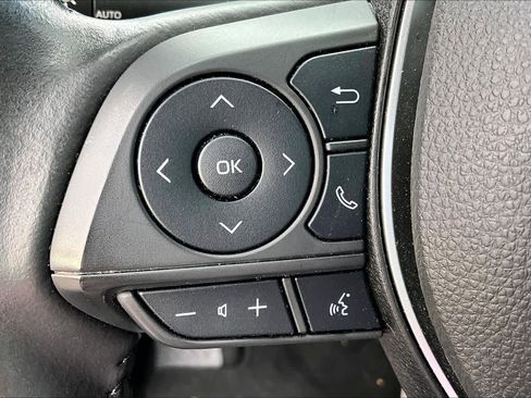 Used 2023 Toyota Corolla SE image 36