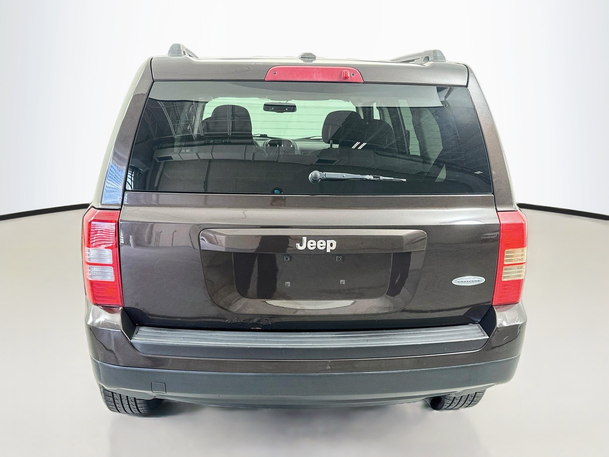 Used 2014 Jeep Patriot Latitude FWD image 6