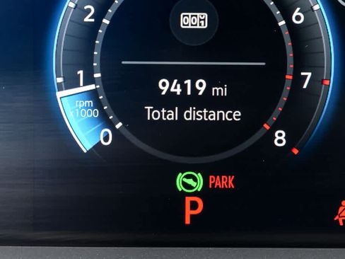 Certified 2025 Volkswagen Tiguan SE R-Line AWD/4WD image 15