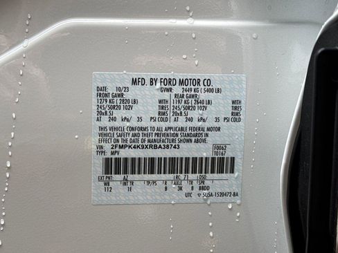 Certified 2024 Ford Edge Titanium w/ Titanium Elite Package image 23