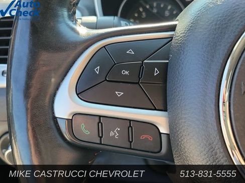 Used 2018 Jeep Compass Latitude w/ Popular Equipment Group AWD/4WD image 16