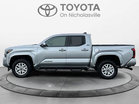 Used 2024 Toyota Tacoma SR5 AWD/4WD image 3