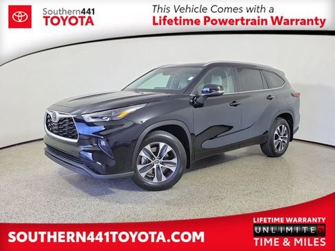Used 2026 Toyota Highlander XLE AWD/4WD image 1