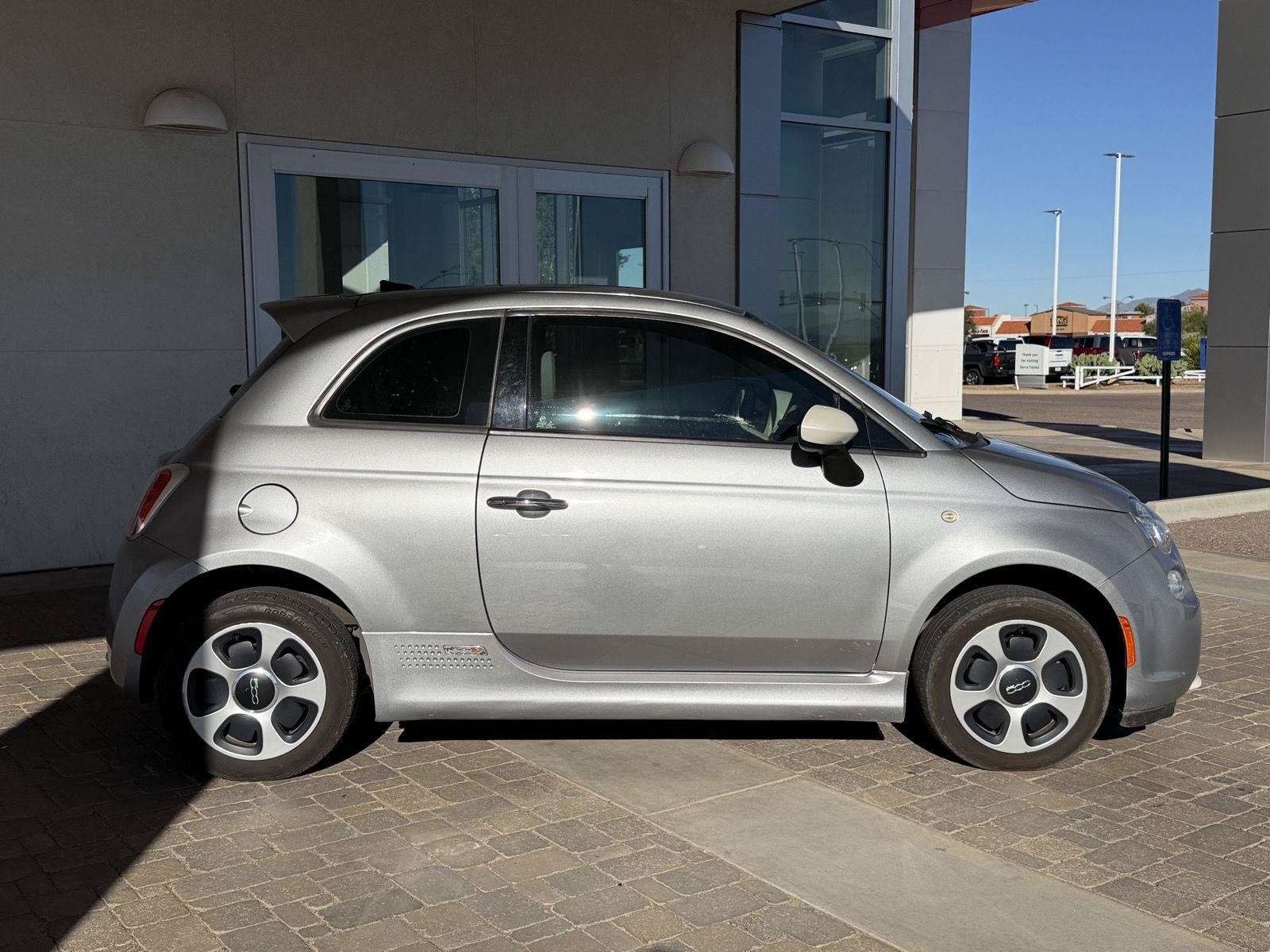 Used 2016 FIAT 500 e FWD image 6